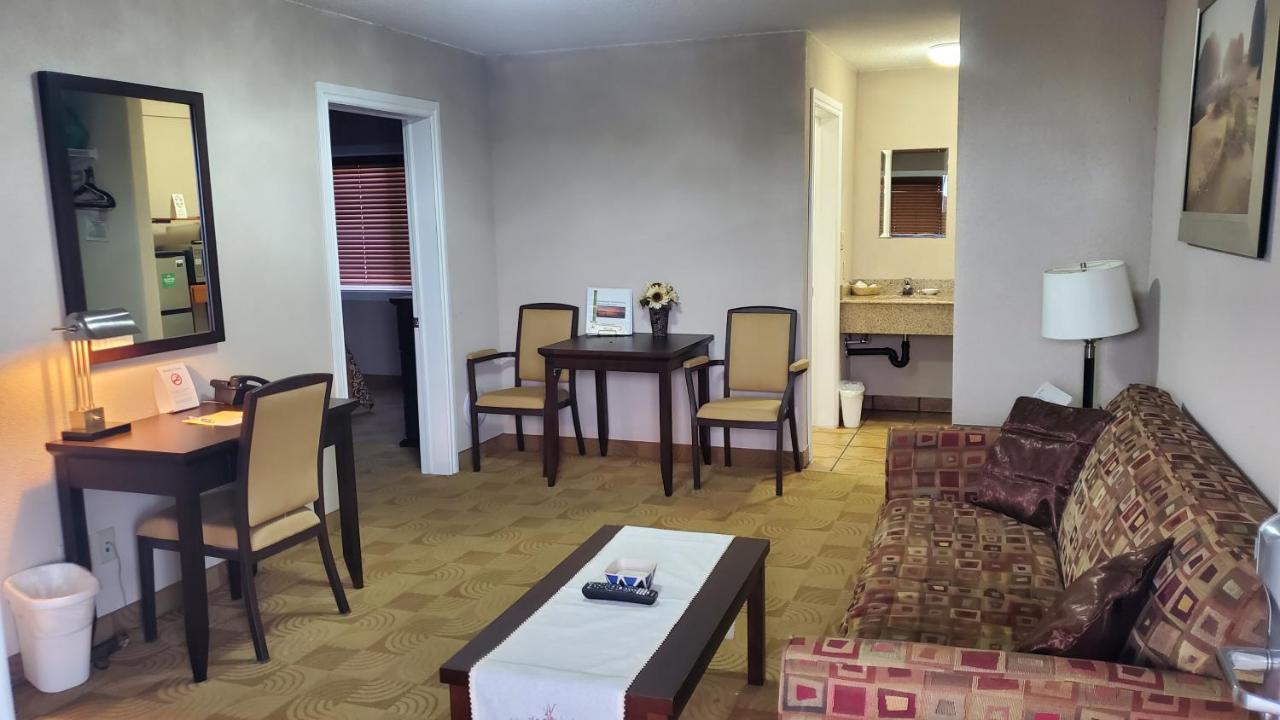 Shoreside Inn & Suites Wabamun Exteriör bild