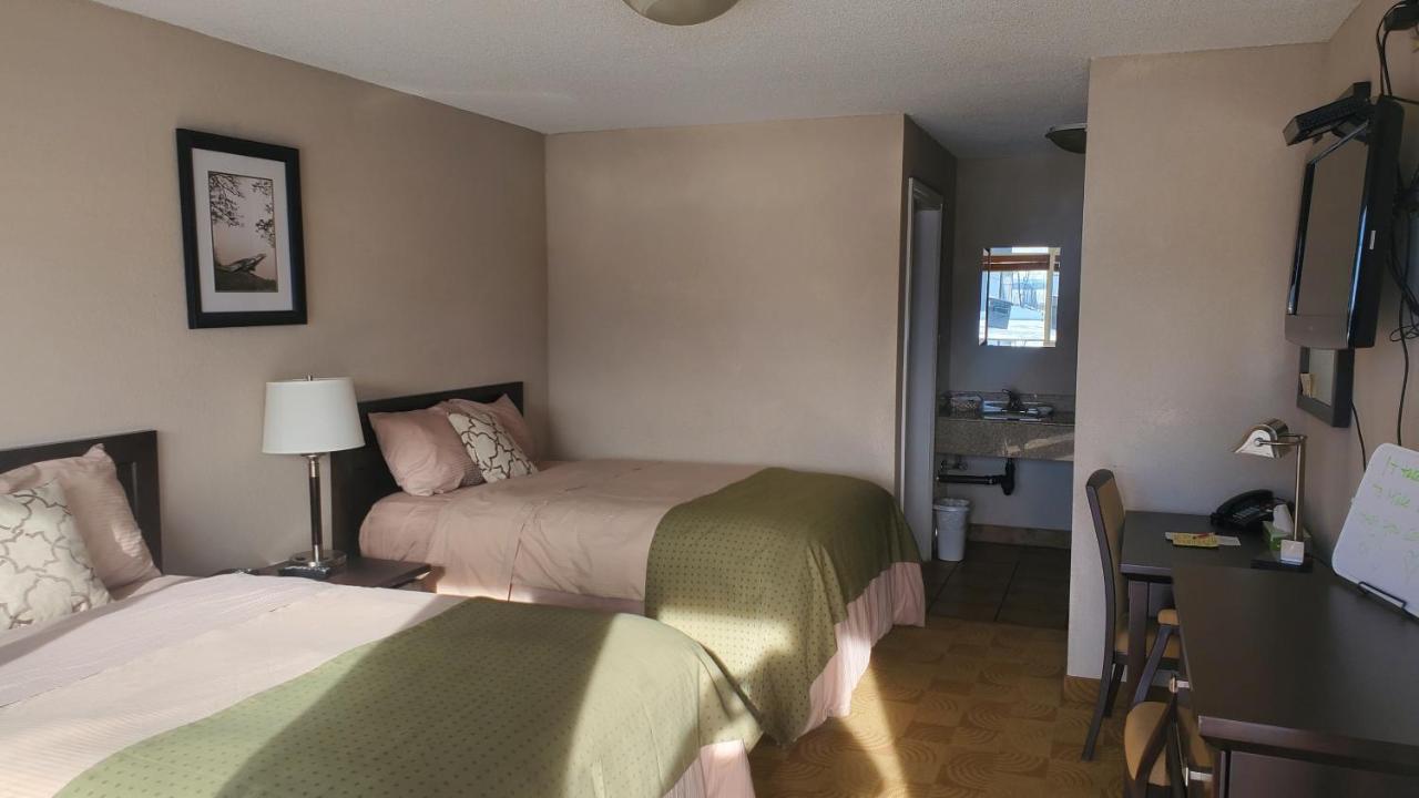 Shoreside Inn & Suites Wabamun Exteriör bild