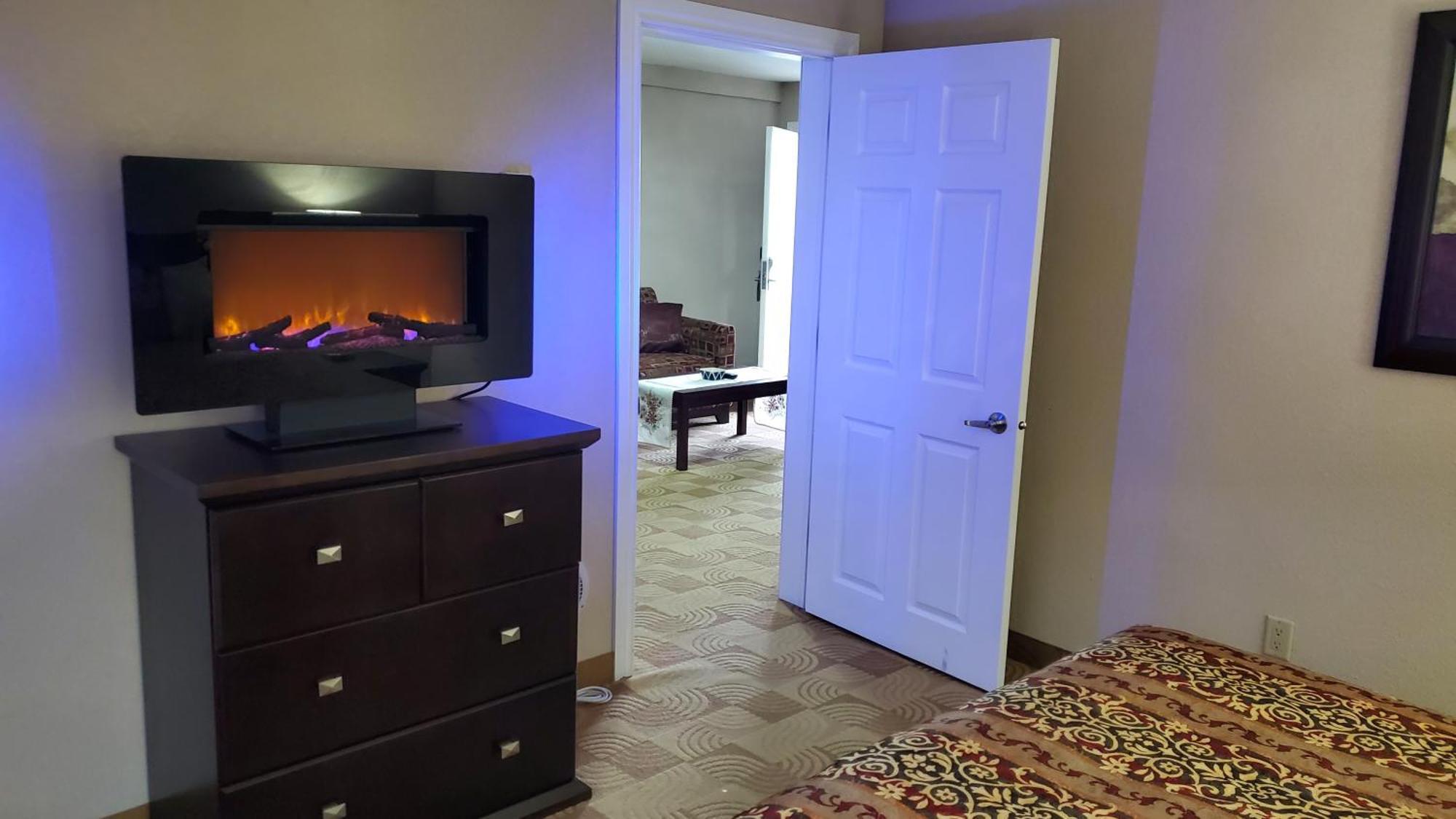 Shoreside Inn & Suites Wabamun Rum bild